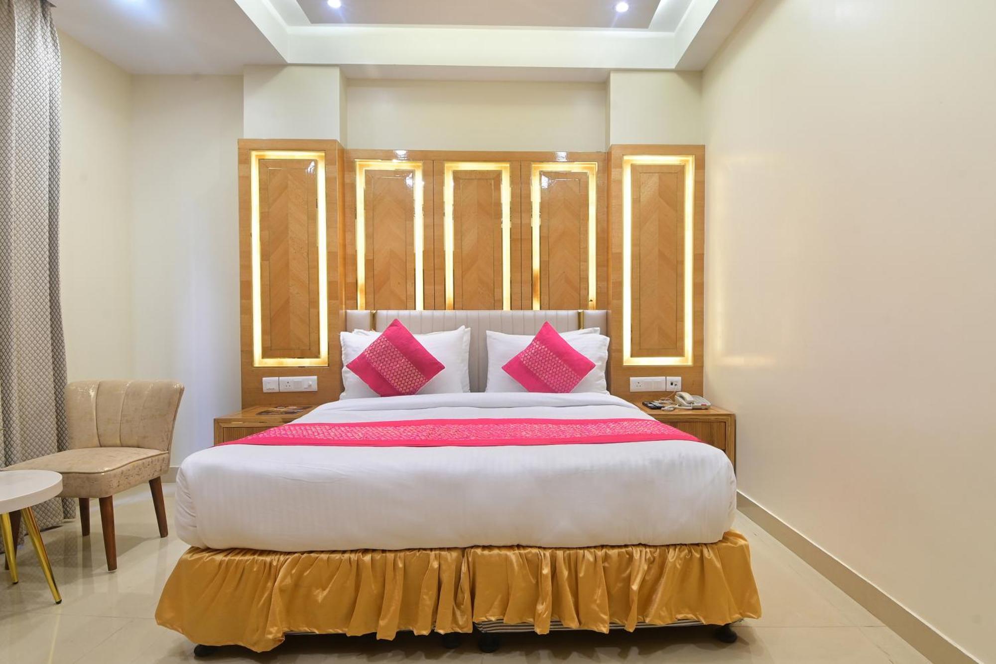 Hotel Gold Palace - 03 Mins Walk From New Delhi Railway Station Eksteriør bilde