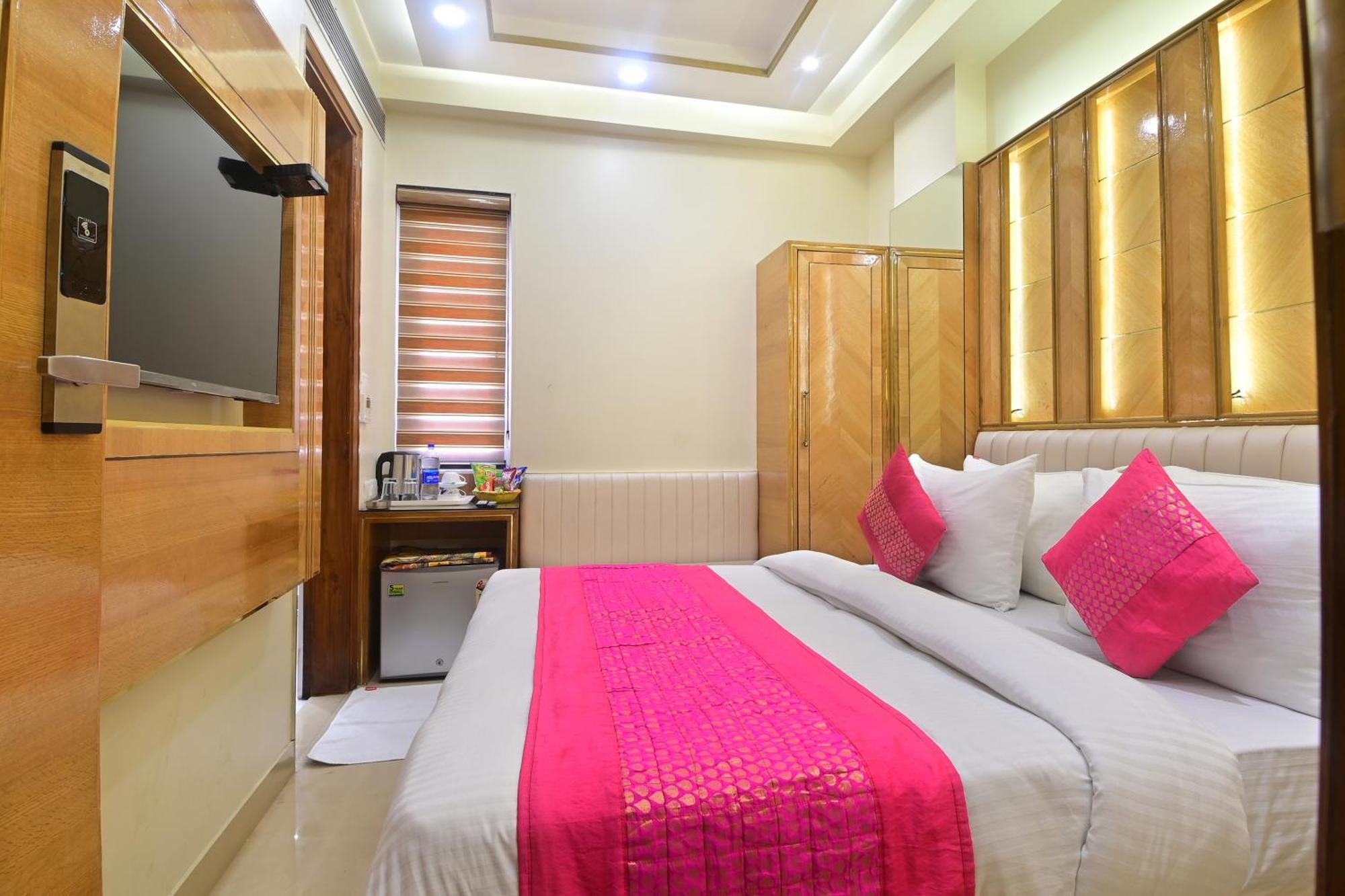 Hotel Gold Palace - 03 Mins Walk From New Delhi Railway Station Eksteriør bilde