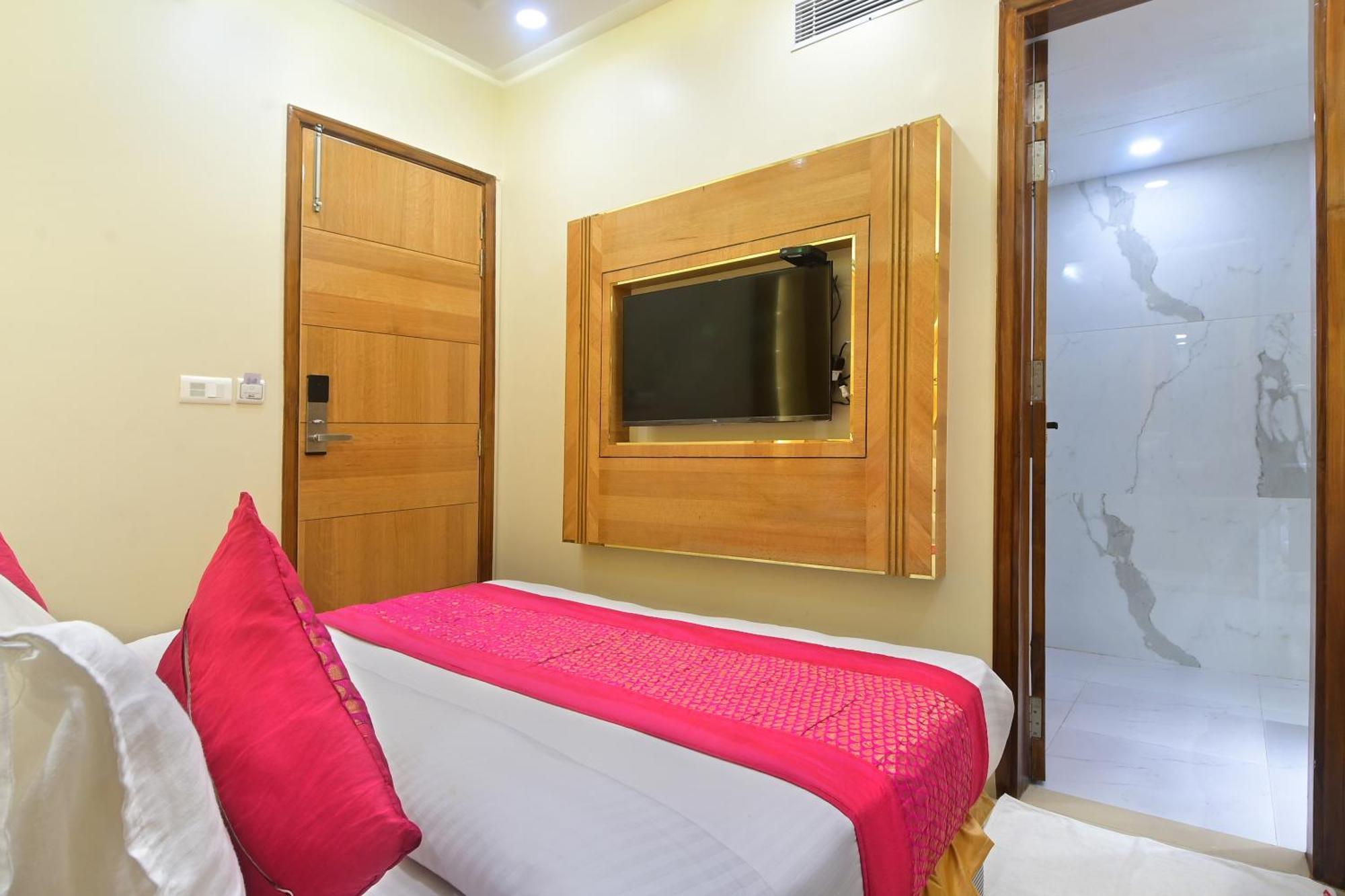 Hotel Gold Palace - 03 Mins Walk From New Delhi Railway Station Eksteriør bilde