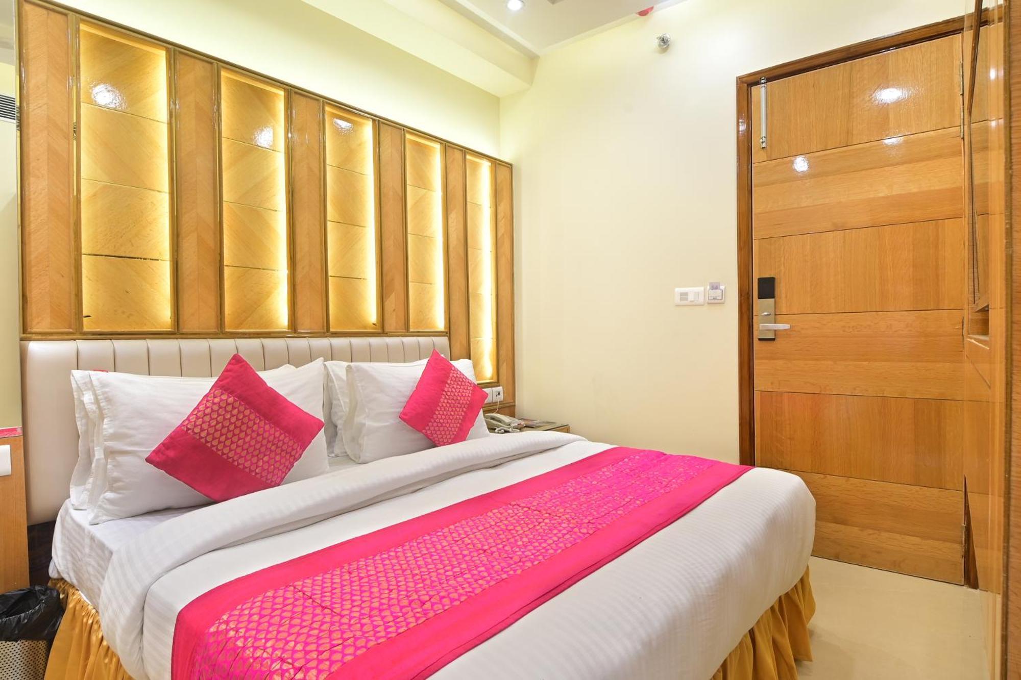 Hotel Gold Palace - 03 Mins Walk From New Delhi Railway Station Eksteriør bilde