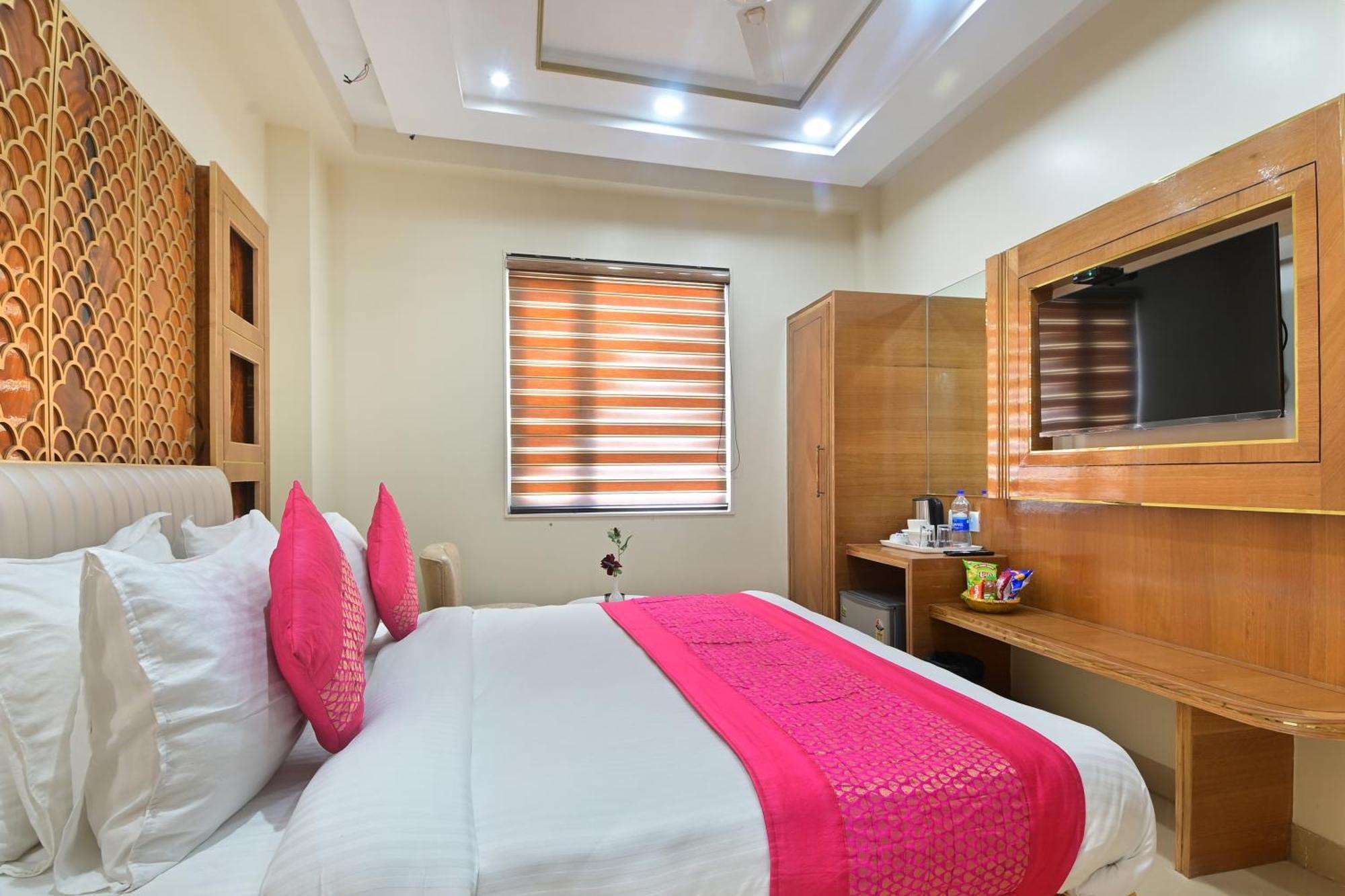 Hotel Gold Palace - 03 Mins Walk From New Delhi Railway Station Eksteriør bilde