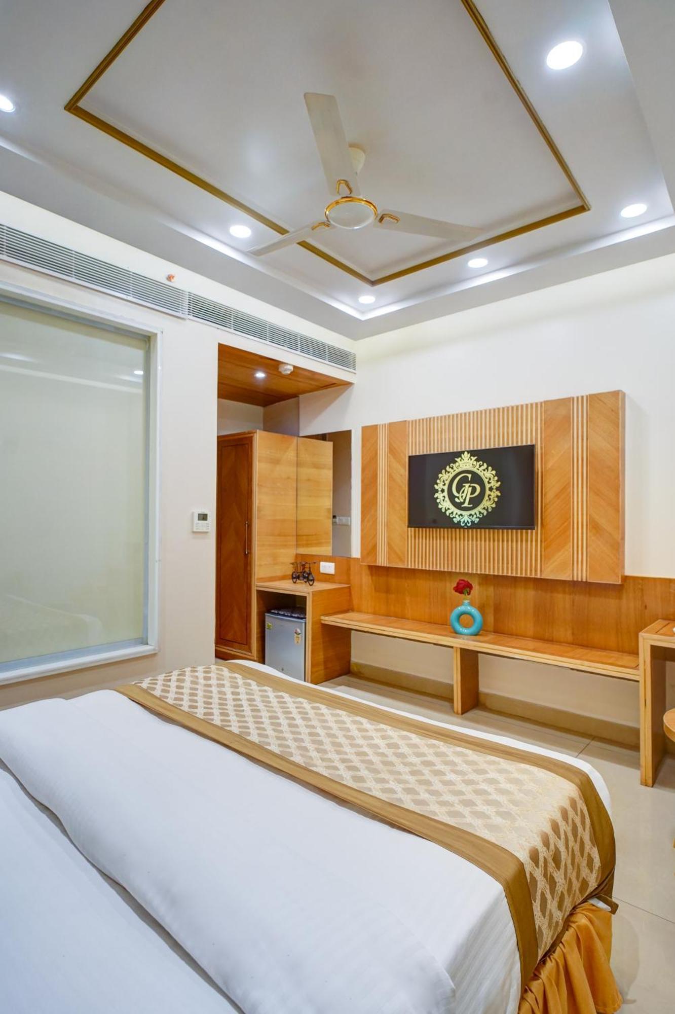 Hotel Gold Palace - 03 Mins Walk From New Delhi Railway Station Eksteriør bilde